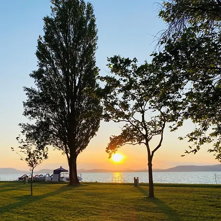 Sunshine At The Balaton - 100m From The Beach, Walking Distance From Centrum, Shops And Restaurants Balatonlelle