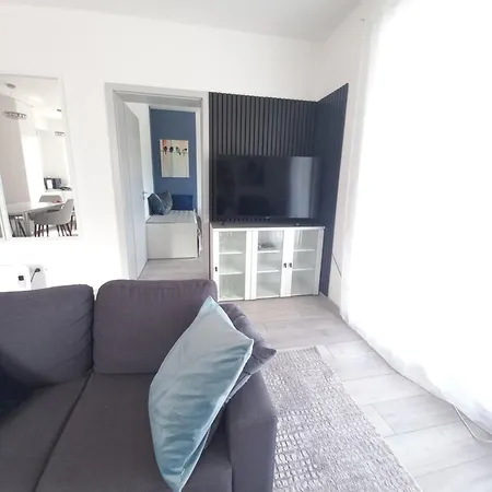 Sunshine At The Balaton - 100m From The Beach, Walking Distance From Centrum, Shops And Restaurants Lägenhet