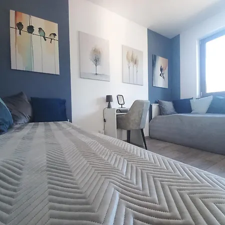 Sunshine At The Balaton - 100m From The Beach, Walking Distance From Centrum, Shops And Restaurants Lägenhet